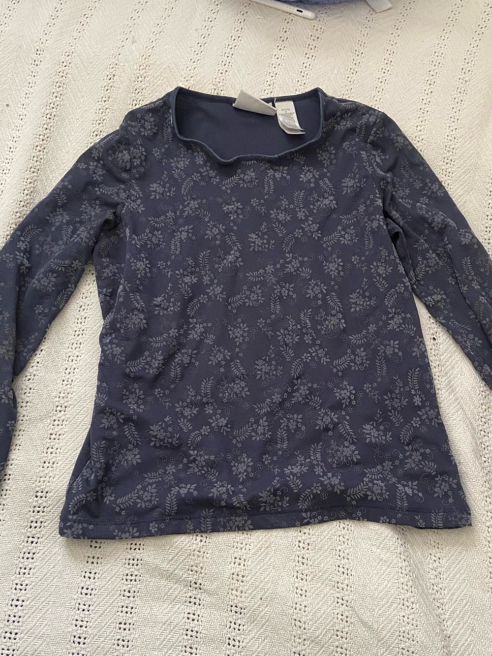 Liz Claiborne Navy and White Floral Petite Top